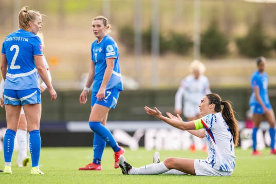 Berglind Águstsdottir of Iceland and Ingrid Syrstad Engen