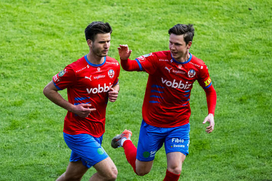 Helsingborgs Wilhelm Loeper och Max Svensson jublar jublar