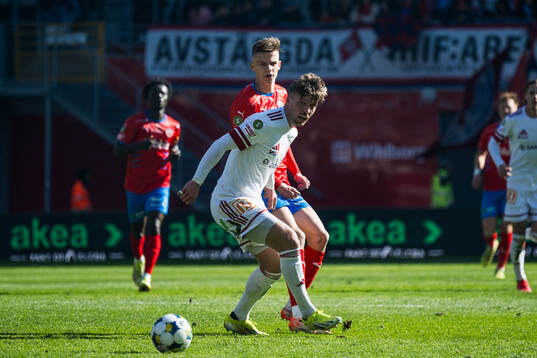 Sandvikens IFs Gustav Thörn och Helsingborgs Adrian