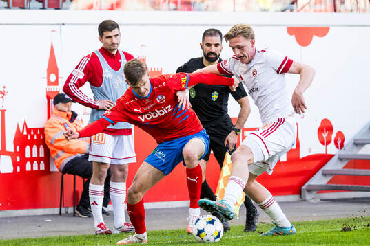 Helsingborgs Adrian Svanbäck och Sandvikens IFs Olle