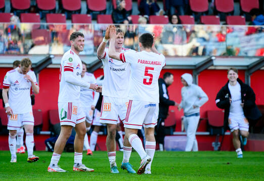 Sandvikens IFs spelare jublar