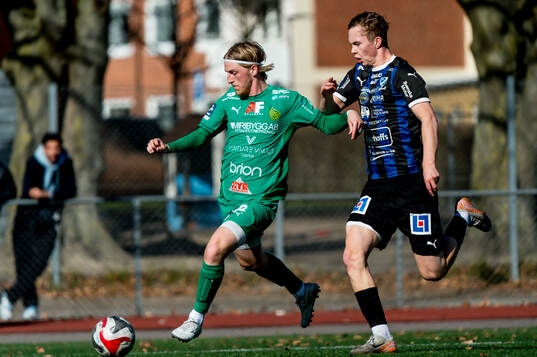 BK Olympics Albin Sundgren och IFK Skövdes Melvin Korpås