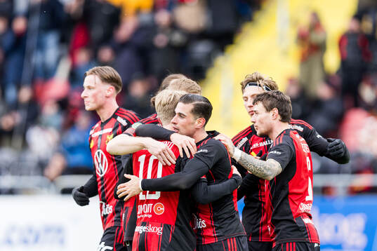 Östersunds Ahmed Bonnah jublar
