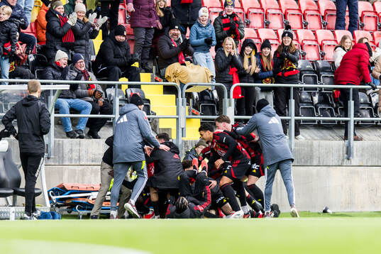 Östersunds Kalipha Jawla jublar