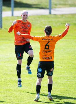 Karlskrona jublar i matchen i division 2 mellan IFK