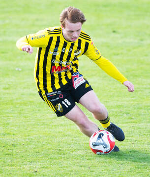 IFK Hässleholms Sam Hegdal i matchen i division 2 mellan
