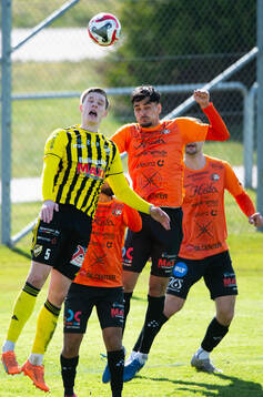 IFK Hässleholms Axel Henriksson nickar i matchen i