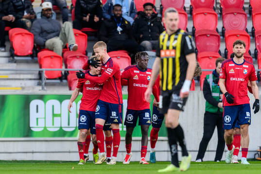 Östers David Seger och Noah Söderberg jublar