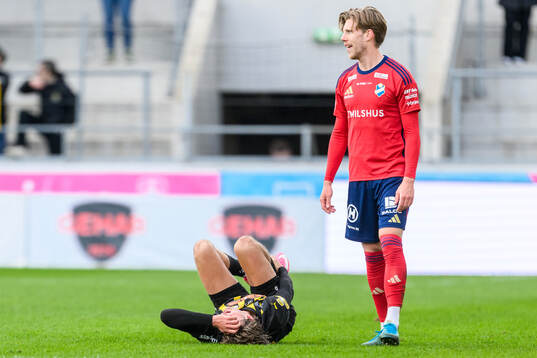 Häckens Silas Andersen har ont