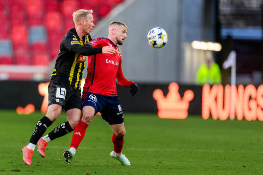 Häckens Mikkel Rygaard Jensen och Östers Chriss-Albin