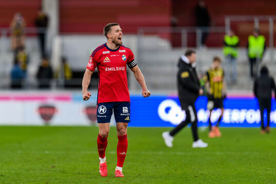Östers Ivan Kricak jublar