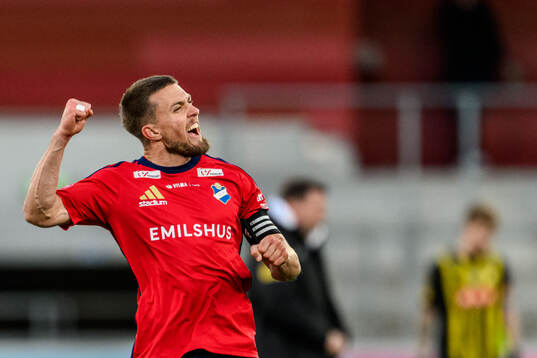Östers Ivan Kricak jublar