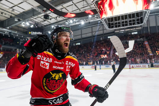 Luleås Linus Omark jublar