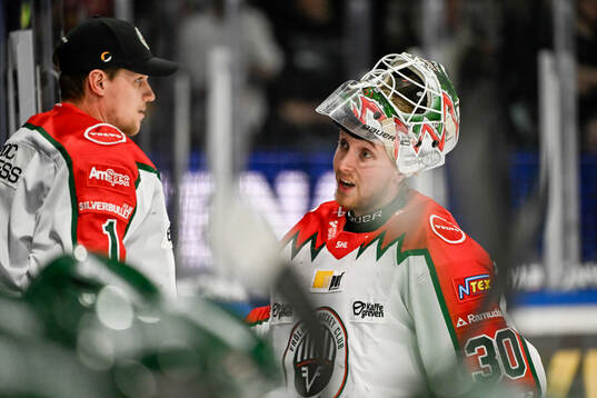 Frölundas målvakt Lars Johansson och målvakt Tobias