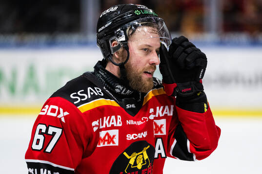 Luleås Linus Omark deppar