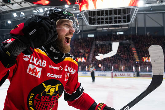 Luleås Linus Omark jublar