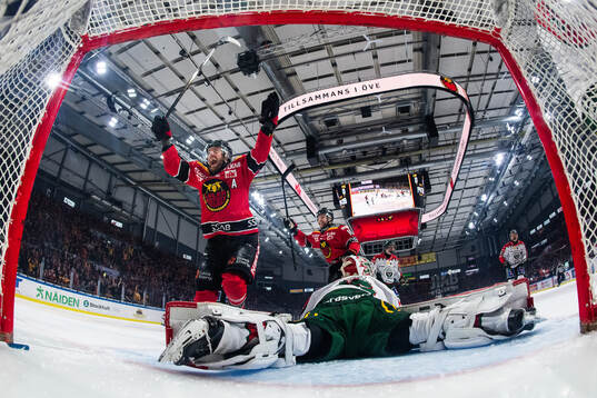 Luleås Linus Omark jublar