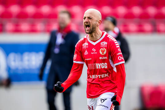 Kalmars Robert Gojani jublar