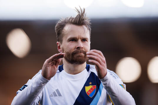 Djurgårdens Jacob Une jublar