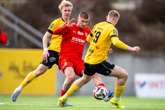 Lund BKs Aleandro Wihlborg Costa jublar