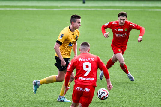 Lund BKs Aleandro Wihlborg Costa jublar