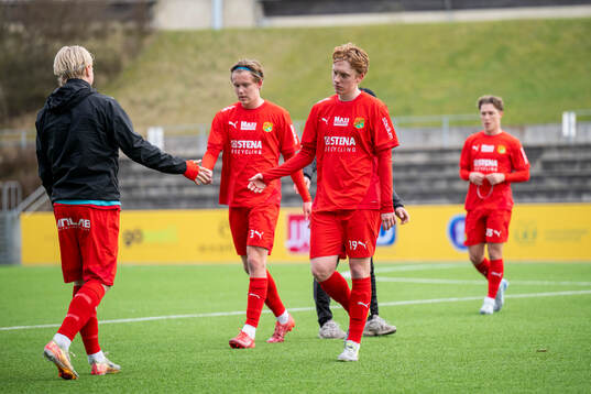 Lund BKs Aleandro Wihlborg Costa jublar