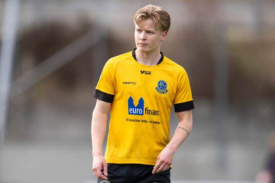 Lund BKs Aleandro Wihlborg Costa jublar