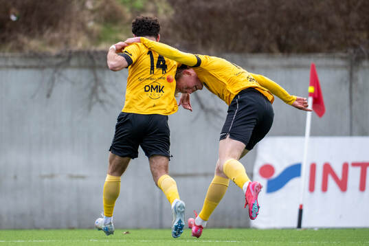 Lund BKs Aleandro Wihlborg Costa jublar