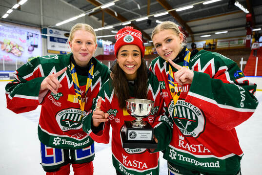 Frölundas Ella Lindberg, Holly Boney och Ella Thorbard