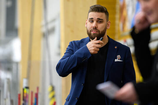 Modos assisterande tränare Zebastian Filiz