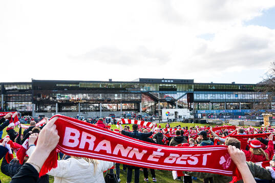 Spectators at Ove Thue-marsjen
