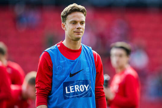 Felix Horn Myhre of Brann warms up