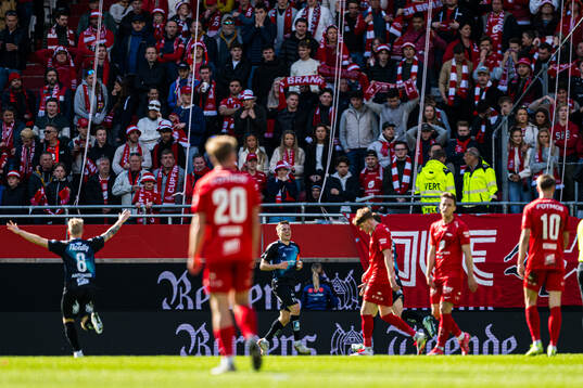 Ruben Yttergård Jenssen of Tromsø celebrates