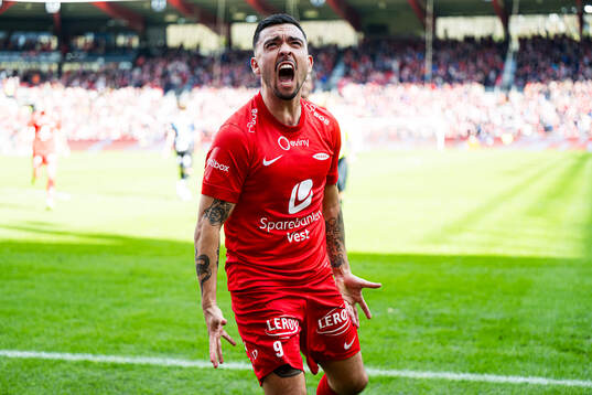 Niklas Castro of Brann celebrates