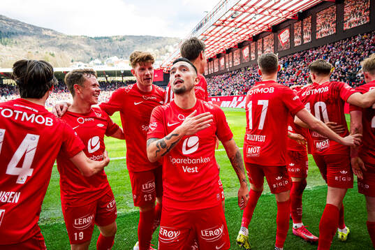 Niklas Castro of Brann celebrates