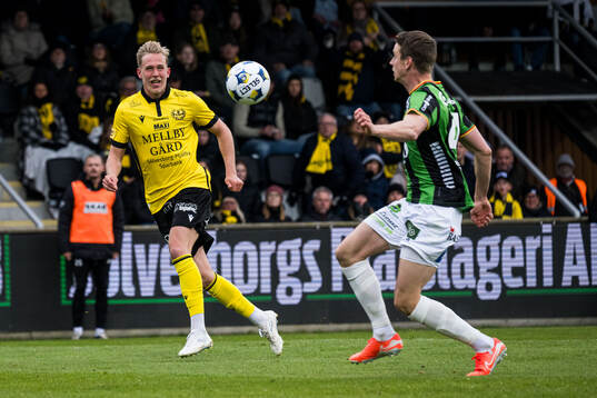 Mjällbys Herman Johansson och GAISs Oskar Ågren