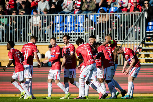 Degerfors spelare jublar