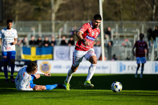 Värnamos Simon Thern och Degerfors Omar Faraj