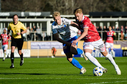 Värnamos Victor Larsson och Degerfors Elias Pihlström