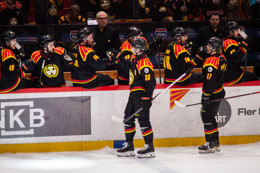 Brynäs Linus Ölund jublar