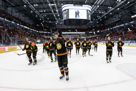 Brynäs Oskar Lindblom jublar