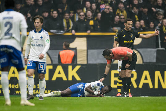 IFK Norrköpings Yahya Kalley har ont
