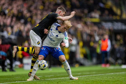 AIKs Mads Døhr Thychosen och IFK Norrköpings Isak Andri