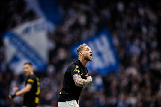 AIKs John Guidetti jublar