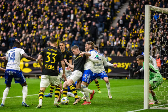 AIKs Mads Døhr Thychosen gör 3-3 bakom IFK Norrköpings