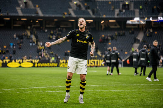 AIKs John Guidetti jublar