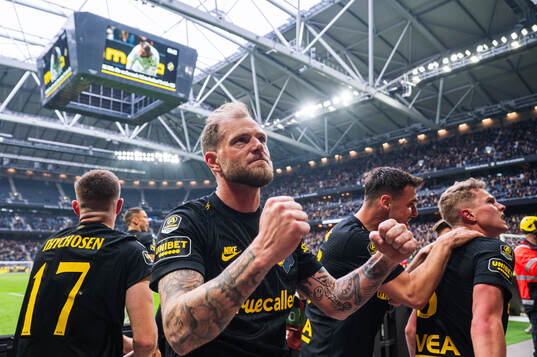 AIKs John Guidetti jublar