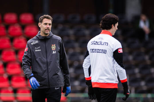 Brommapojkarnas målvaktstränare Andreas Isaksson och