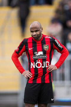 Brommapojkarnas Serge-Junior Martinsson Ngouali deppar
