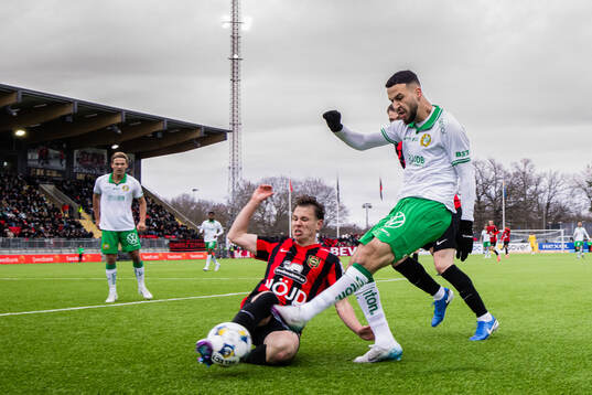 Brommapojkarnas Alex Timossi Andersson och Hammarbys